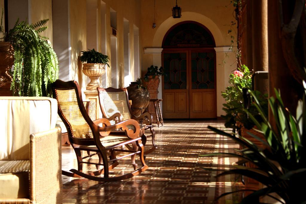 Hotel Aurora Antigua Zewnętrze zdjęcie