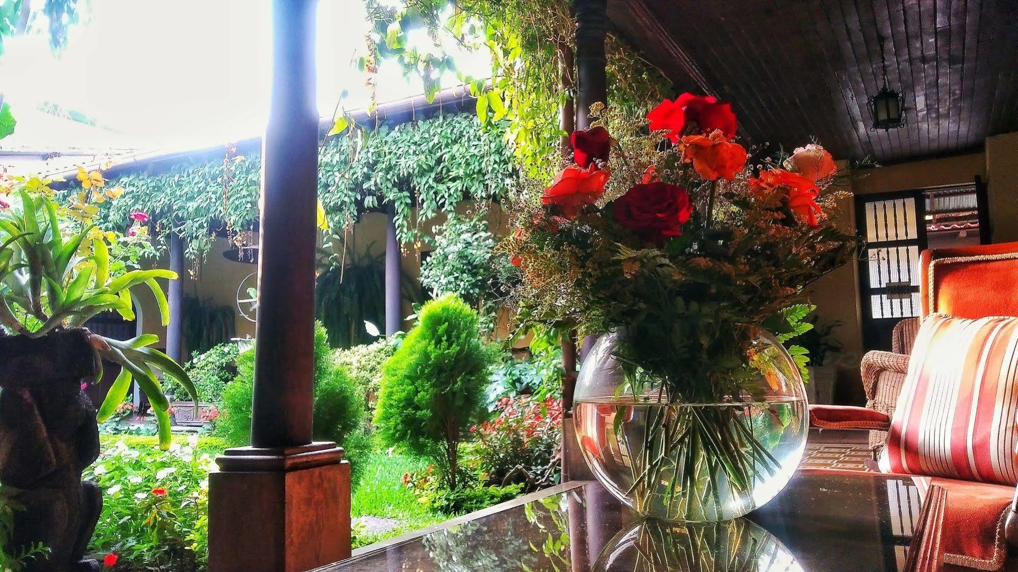 Hotel Aurora Antigua Zewnętrze zdjęcie