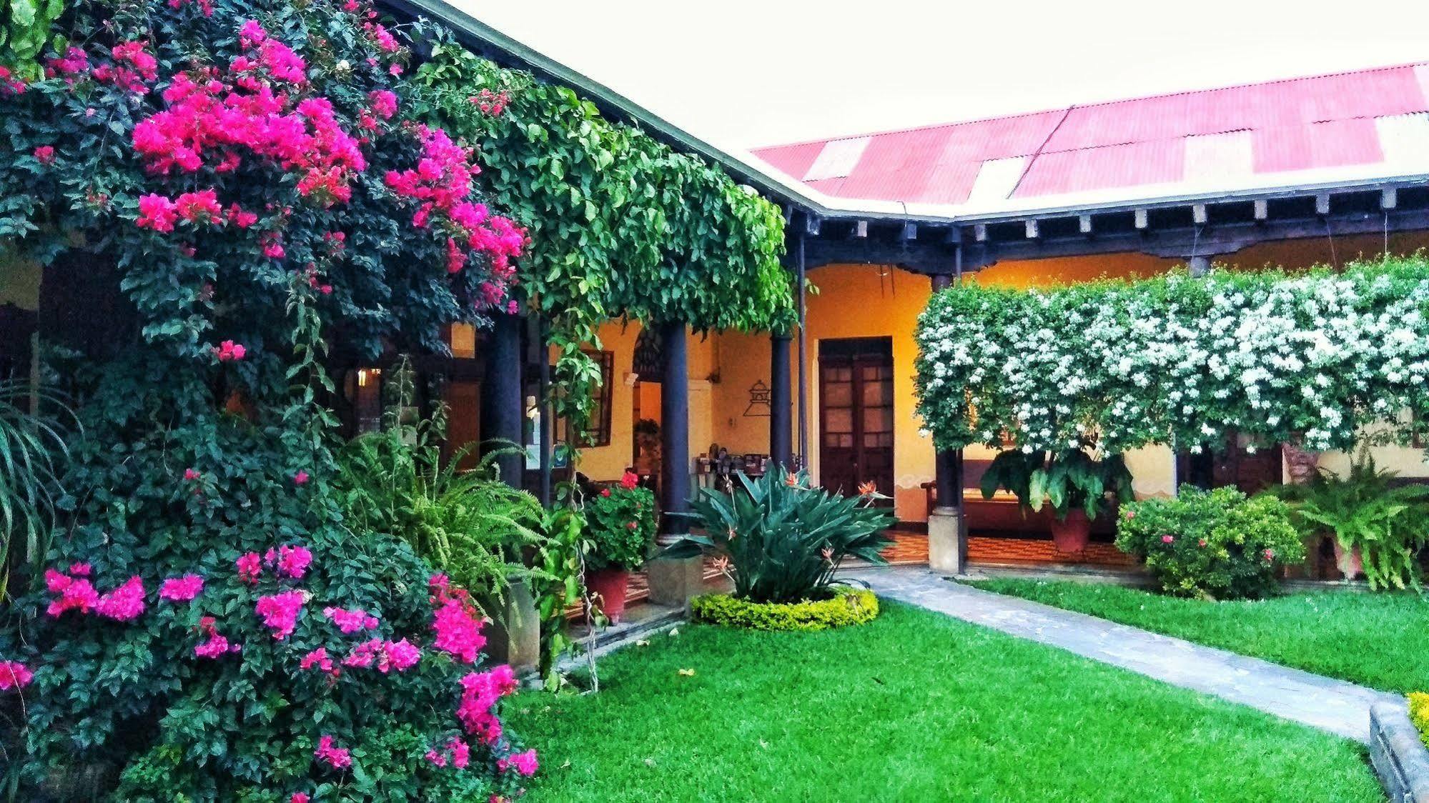 Hotel Aurora Antigua Zewnętrze zdjęcie